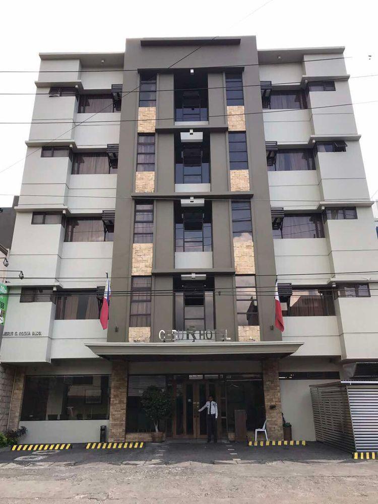 Hotel R Capitol 3*